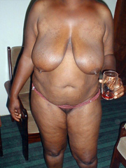 Chubby Black Moms - Chubby black mom in this amateur nude photos. Full-size image #5